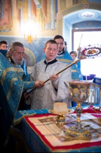 Литургия в Свято-Троицком кафедральном соборе Саратова