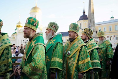 Митрополит Игнатий принял участие во всенощном бдении в Свято-Троицкой Сергиевой Лавре