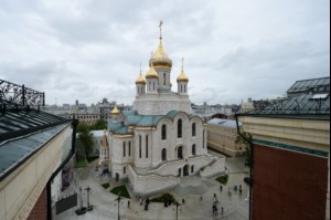 Митрополит Лонгин принял участие в великом освящении нового храма Воскресения Христова и Новомучеников и Исповедников Церкви Русской в московском Сретенском монастыре
