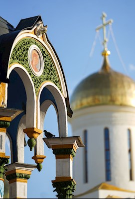 Митрополит Игнатий принял участие во всенощном бдении в Свято-Троицкой Сергиевой Лавре