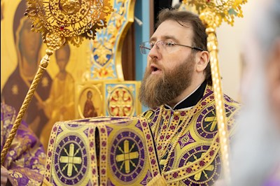 Митрополит Игнатий совершил Великую вечерню в соединении с Литургией святителя Василия Великого в Свято-Алексиевском женском монастыре г. Саратова