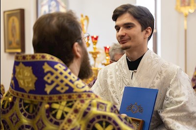 Митрополит Игнатий совершил Великую вечерню в соединении с Литургией святителя Василия Великого в Свято-Алексиевском женском монастыре г. Саратова