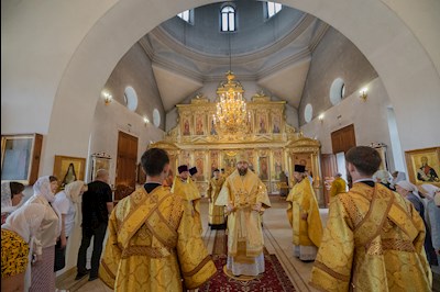 Митрополит Игнатий совершил Божественную литургию в соборном храме во имя великомученицы Екатерины г. Новоузенска