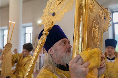 Митрополит Игнатий совершил Божественную литургию в соборном храме во имя великомученицы Екатерины г. Новоузенска