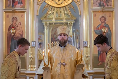 Митрополит Игнатий совершил Божественную литургию в соборном храме во имя великомученицы Екатерины г. Новоузенска