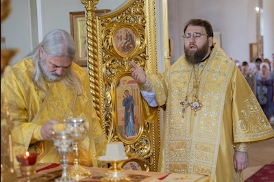 Митрополит Игнатий совершил Божественную литургию в соборном храме во имя великомученицы Екатерины г. Новоузенска
