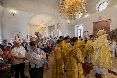 Митрополит Игнатий совершил Божественную литургию в соборном храме во имя великомученицы Екатерины г. Новоузенска