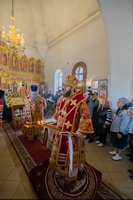 Митрополит Игнатий совершил Божественную литургию в храме в честь иконы Божией Матери «Нечаянная Радость» г. Саратова