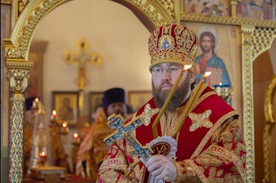 Митрополит Игнатий совершил Божественную литургию в храме в честь иконы Божией Матери «Нечаянная Радость» г. Саратова