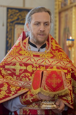 Митрополит Игнатий совершил Божественную литургию в храме в честь иконы Божией Матери «Нечаянная Радость» г. Саратова