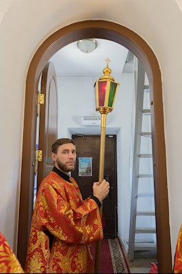 Митрополит Игнатий совершил Божественную литургию в храме в честь иконы Божией Матери «Нечаянная Радость» г. Саратова