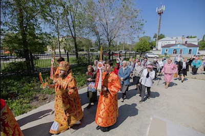 Митрополит Игнатий совершил Божественную литургию в храме в честь иконы Божией Матери «Нечаянная Радость» г. Саратова