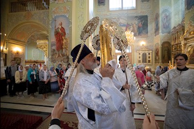 Митрополит Игнатий совершил Божественную литургию в Покровском соборе г. Саратова