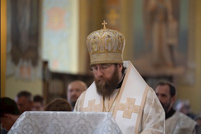 Митрополит Игнатий совершил Божественную литургию в Покровском соборе г. Саратова