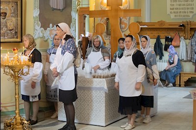 Митрополит Игнатий совершил Божественную литургию в Покровском соборе г. Саратова