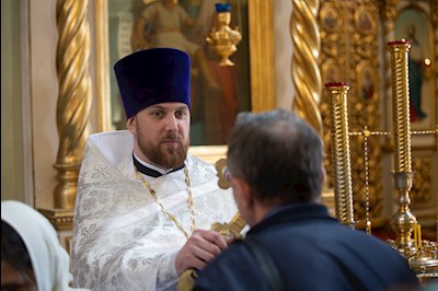 Митрополит Игнатий совершил Божественную литургию в Покровском соборе г. Саратова
