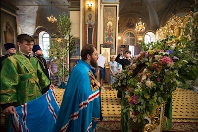 Митрополит Игнатий совершил всенощное бдение в Свято-Троицком кафедральном соборе г. Покровска (Энгельса)
