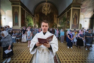 Митрополит Игнатий совершил всенощное бдение в Свято-Троицком кафедральном соборе г. Покровска (Энгельса)