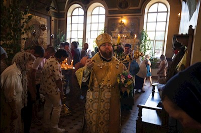 Митрополит Игнатий совершил всенощное бдение в Свято-Троицком кафедральном соборе г. Покровска (Энгельса)