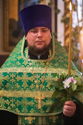 Митрополит Игнатий совершил всенощное бдение в Свято-Троицком кафедральном соборе г. Покровска (Энгельса)