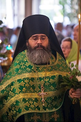 Митрополит Игнатий совершил всенощное бдение в Свято-Троицком кафедральном соборе г. Покровска (Энгельса)