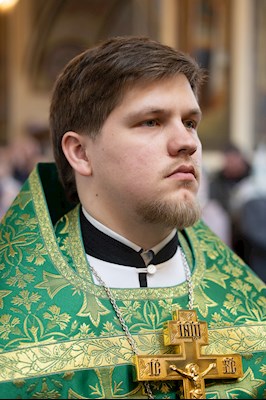 Митрополит Игнатий совершил Божественную литургию в Свято-Троицком кафедральном соборе г. Покровска (Энгельса)