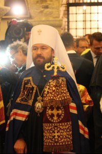 Представители делегации Русской Православной Церкви совершили Литургию в Базилике святителя Николая Чудотворца в г. Бари (Италия) и приняли участие в церемонии передачи мощей святителя