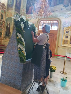 Сотрудники Покровского собора и епархии помолились перед принесением мощей преподобного Сергия