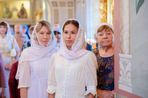 Митрополит Игнатий совершил Божественную литургию в Свято-Троицком кафедральном соборе г. Саратова