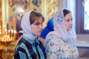 Митрополит Игнатий совершил Божественную литургию в Свято-Троицком кафедральном соборе г. Саратова
