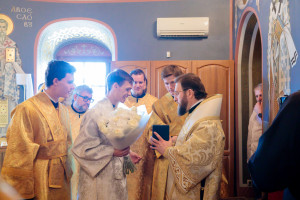 Митрополит Игнатий совершил Божественную литургию в Свято-Троицком кафедральном соборе г. Саратова