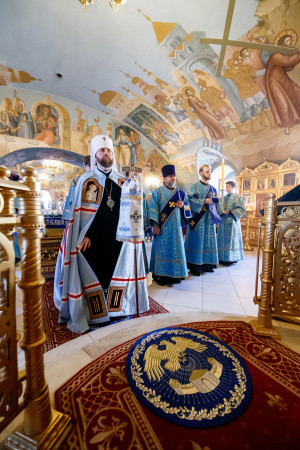 Митрополит Игнатий совершил Литургию в Свято-Троицком кафедральном соборе г. Саратова