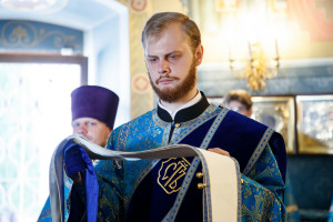 Митрополит Игнатий совершил Литургию в Свято-Троицком кафедральном соборе г. Саратова
