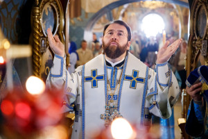 Митрополит Игнатий совершил Литургию в Свято-Троицком кафедральном соборе г. Саратова