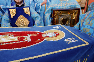 Митрополит Игнатий совершил Литургию в Свято-Троицком кафедральном соборе г. Саратова