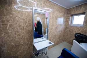 Митрополит Игнатий совершил Божественную литургию и чин посвящения в сестры милосердия в Крестовоздвиженском храме г. Саратова