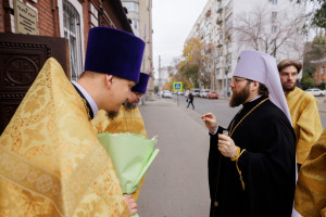 Митрополит Игнатий совершил Божественную литургию в храме в честь Владимирской иконы Божией Матери в здании Образовательного центра по развитию детского и юношеского творчества при СПДС