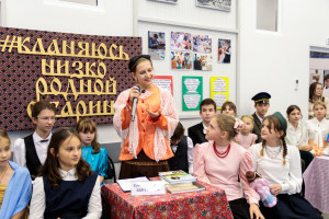 В Покровской гимназии в рамках гранта прошла историко-краеведческая игра-реконструкция «Краса ненаглядная»