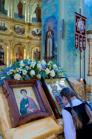 Митрополит Игнатий совершил всенощное бдение в Покровском соборе г. Саратова