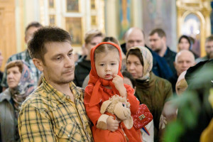 Митрополит Игнатий совершил всенощное бдение в Покровском соборе г. Саратова