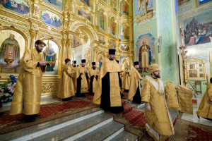 Митрополит Игнатий совершил всенощное бдение в Покровском соборе г. Саратова
