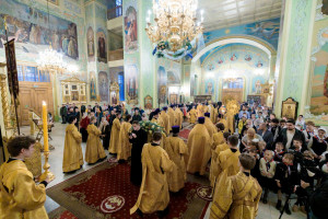 Митрополит Игнатий совершил всенощное бдение в Покровском соборе г. Саратова