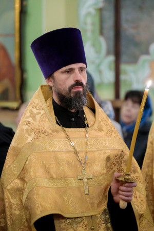 Митрополит Игнатий совершил всенощное бдение в Покровском соборе г. Саратова