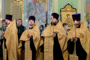 Митрополит Игнатий совершил всенощное бдение в Покровском соборе г. Саратова