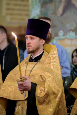 Митрополит Игнатий совершил всенощное бдение в Покровском соборе г. Саратова