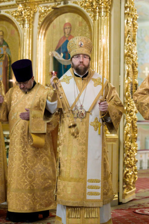 Митрополит Игнатий совершил всенощное бдение в Покровском соборе г. Саратова
