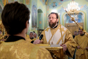 Митрополит Игнатий совершил всенощное бдение в Покровском соборе г. Саратова