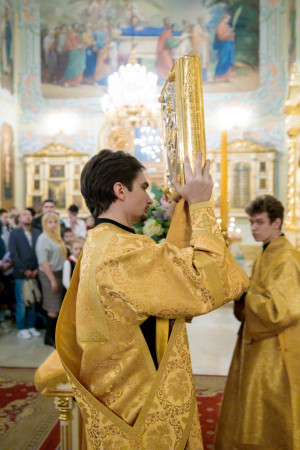Митрополит Игнатий совершил всенощное бдение в Покровском соборе г. Саратова
