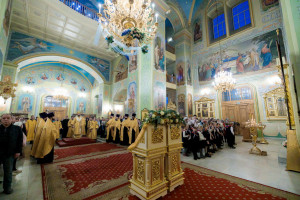 Митрополит Игнатий совершил всенощное бдение в Покровском соборе г. Саратова