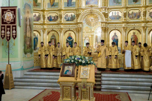 Митрополит Игнатий совершил всенощное бдение в Покровском соборе г. Саратова